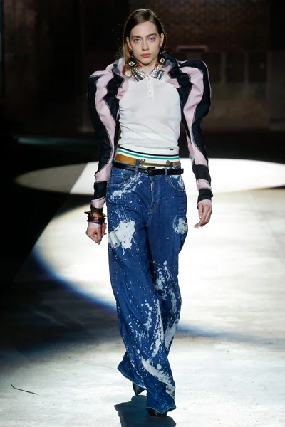 Look 35